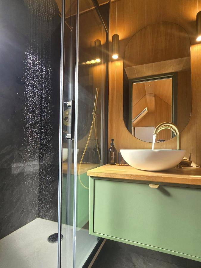 Gîte pour 2 personnes, avec terrasse à Étival-lès-le-Mans - 4