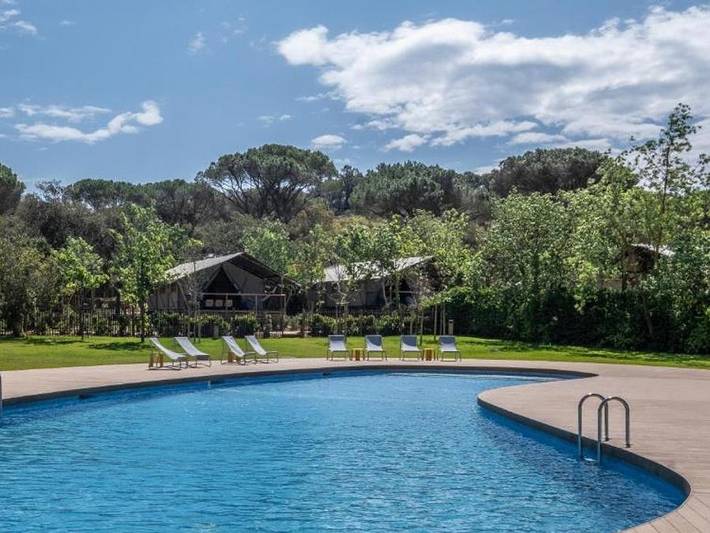 Camping for 2 people, with Children pool in Costa Brava
