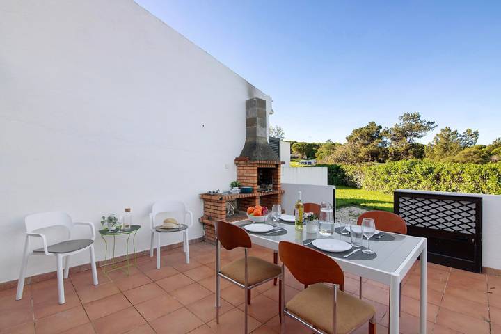 Location de vacances pour 6 personnes, avec balcon et jardin, animaux acceptés dans Olhos de Água - 2
