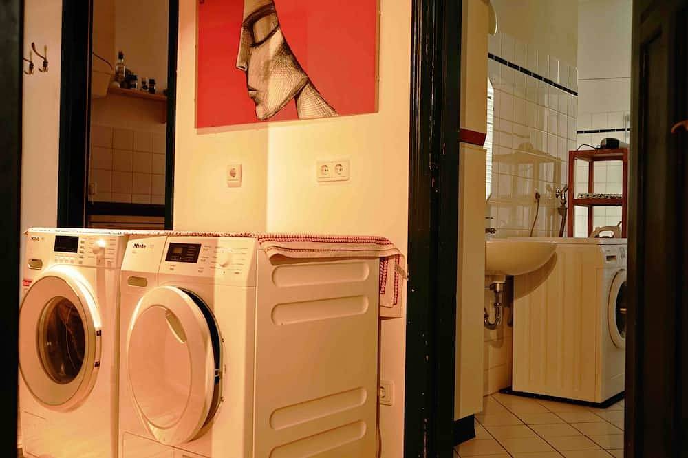 Ganze Wohnung,  Peaceful flat in the trendy Prenzlauerberg in Prenzlauer Berg Berlin, Berlin