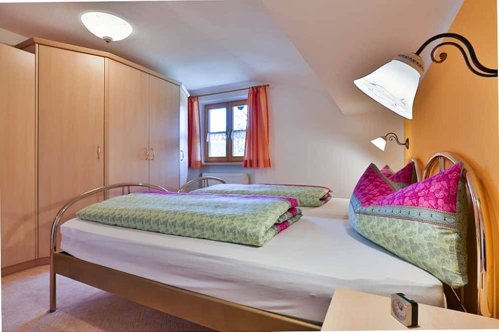 Ganze Wohnung, Ferienwohnung, 2 Personen, 60 m², Dusche/Wc, Tv, 1 Schlafzimmer, Balkon, Dachgeschoss, Nichtraucher in Hintersee, Ramsau bei Berchtesgaden