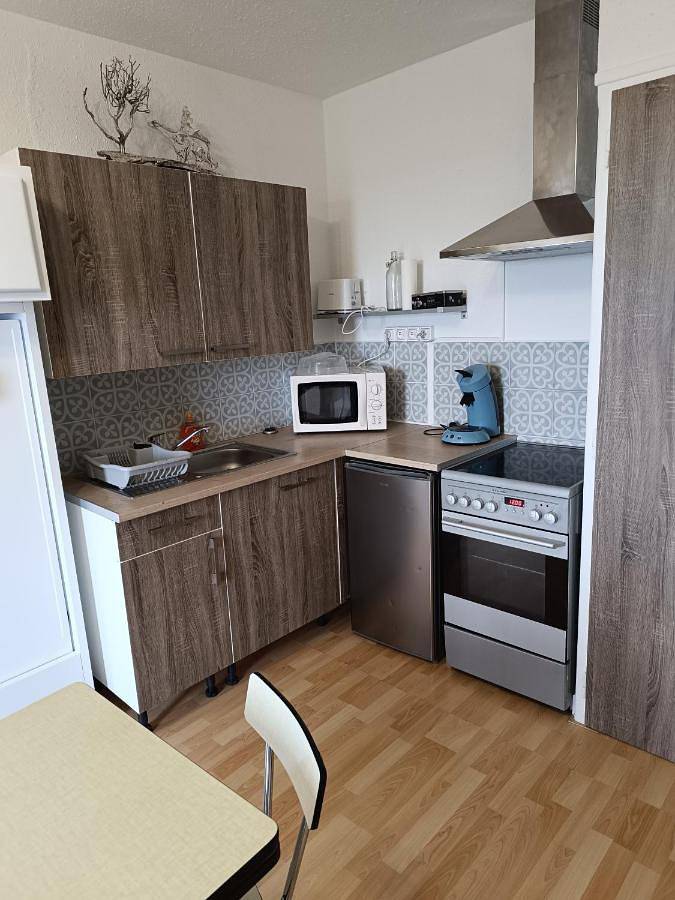 Appartement de vacances pour 2 personnes, avec balcon ainsi que vue et vue sur le lac, animaux acceptés
