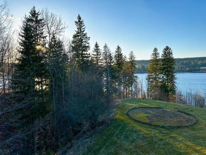Gîte pour 2 personnes, avec terrasse ainsi que vue et vue sur le lac, animaux acceptés à Malbuisson - 4