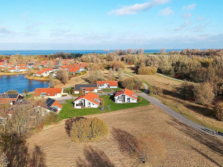 Ferienhaus für 12 Personen, mit Terrasse und Garten, kinderfreundlich in Otterndorf - 4