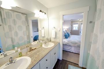 Vacation Home for 10 Guests in Lincoln City, Oregon Coast, Picture 4