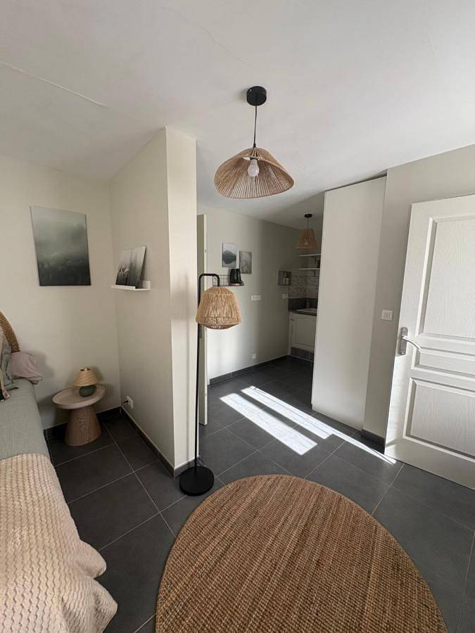 Hôtel pour 4 personnes, avec jardin et vue à Méounes-lès-Montrieux - 4