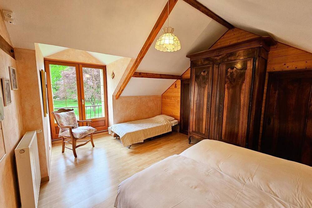 Tourangelle Haus mit Innenpool, Wlan, Garten in Assay, Regionaler Naturpark Loire-Anjou-Touraine