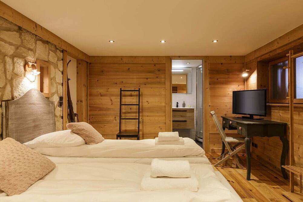 Songenaz - Chalet 170m2 Cheminée Jacuzzi Sauna Vues in Chamonix, Mont-Blanc-Massiv