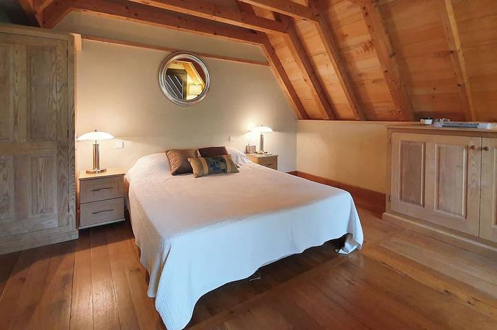 Character house 10 minutes walk from the medieval village of Cajarc with swimming pool in Cajarc, Quercy