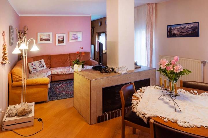 Gîte pour 7 personnes, avec vue et terrasse, animaux acceptés à Transacqua - 2