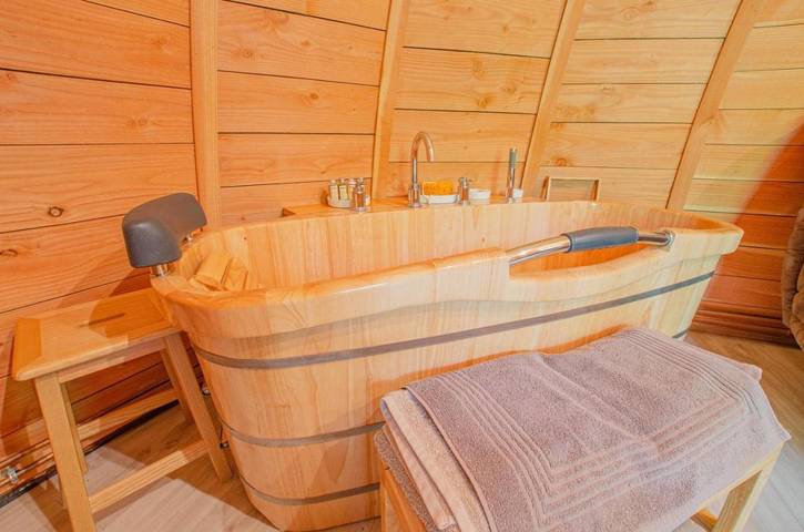 Location de vacances pour 2 personnes, avec terrasse et jardin à Chennegy - 4