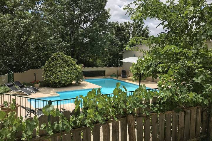 Location de vacances pour 10 personnes à Jaure