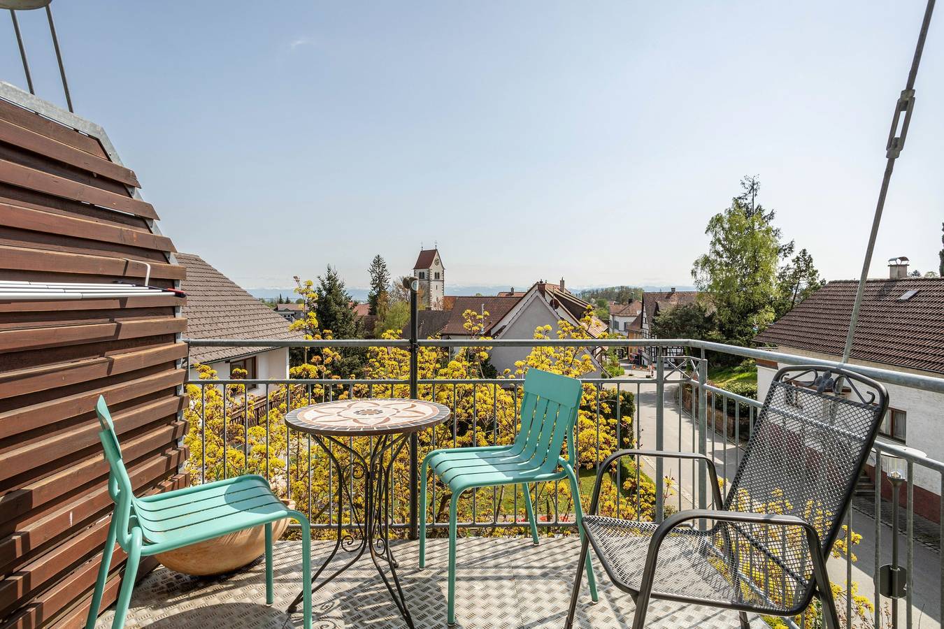 Apartamento entero, Apartamento de vacaciones para 4 personas con balcón in Kippenhausen, Immenstaad am Bodensee