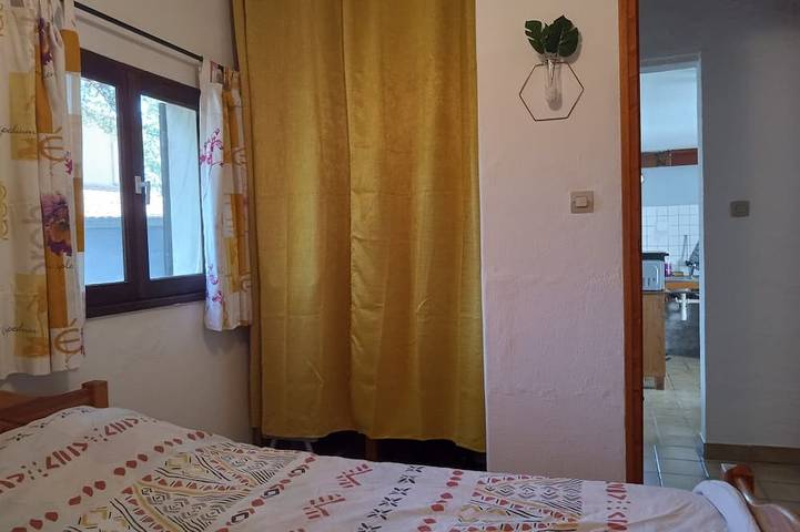 Location de vacances pour 4 personnes, avec jardin à Le Garn - 3
