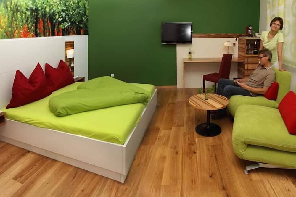 Ganze Wohnung, Ferienwohnung (40qm) mit großzügigem Badezimmer und Sitzgelegenheit im Garten in Gemeinde Herrnbaumgarten, Mistelbach (Niederösterreich)