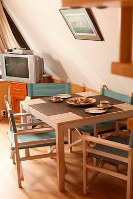 Ferienhaus am See mit Terrasse, Ruderboot und Spielplatz in Perlin in Perlin, Nordwestmecklenburg (Wismar und Umgebung)