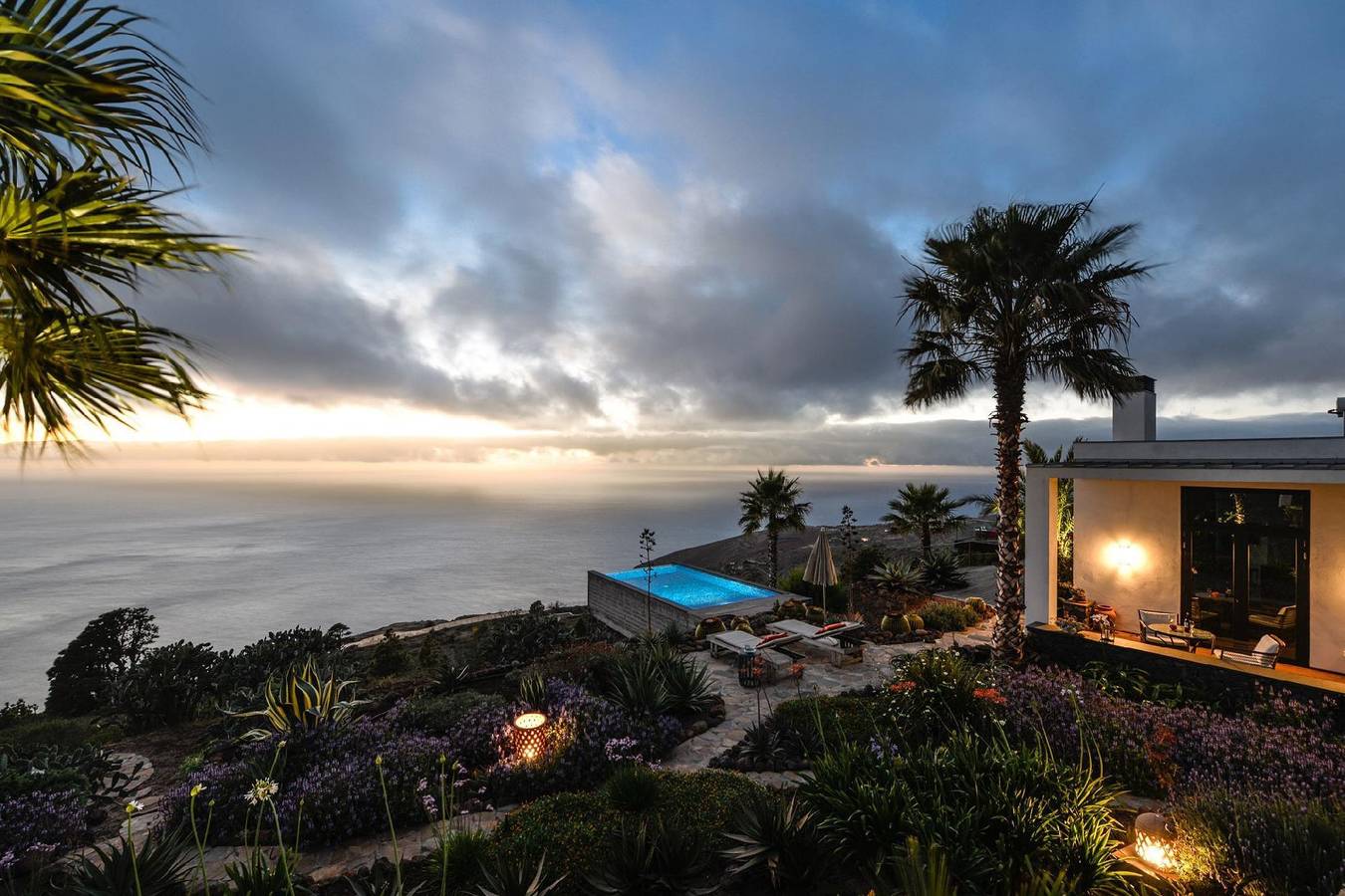 Villa Infinite Place with magnificent Atlantic views in Puntagorda, La Palma Nord