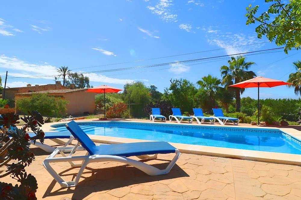 Can Cova 413 rustic finca with private pool, terrace, air conditioning and Wifi in Es Llombards, Santanyí