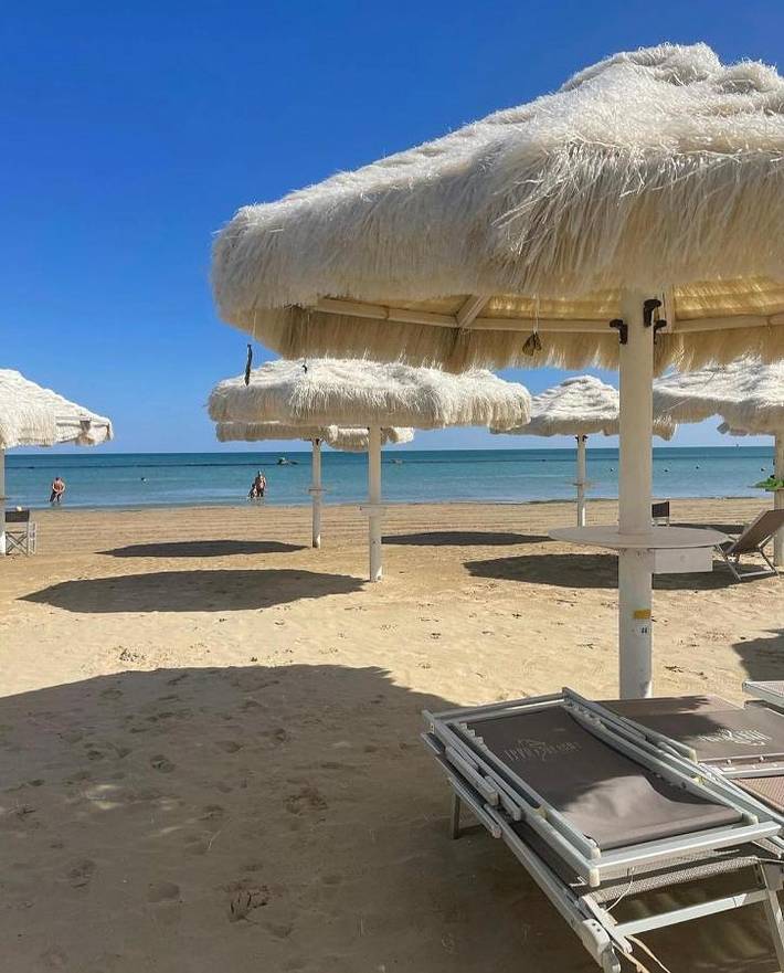 Ferienwohnung für 3 Personen, mit Balkon und Terrasse sowie Ausblick in Pescara
