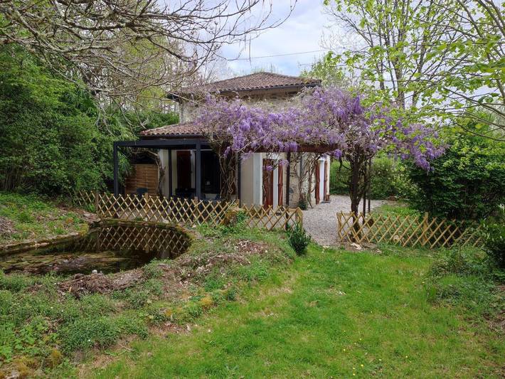 Gîte pour 4 personnes, avec jardin