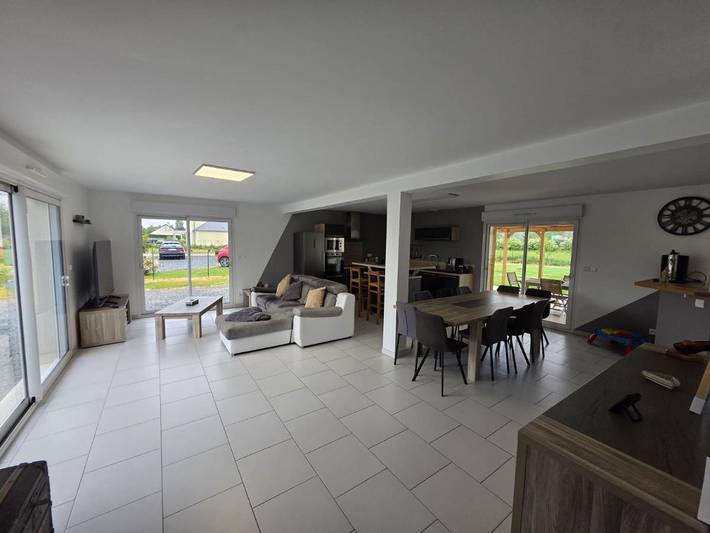 Location de vacances pour 10 personnes, avec jardin et terrasse à Crouay