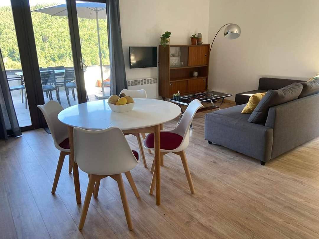 Geheel appartement, Les 3 Frères appart calme et reposant en pleine nature in Vresse-sur-Semois, Regio Namur