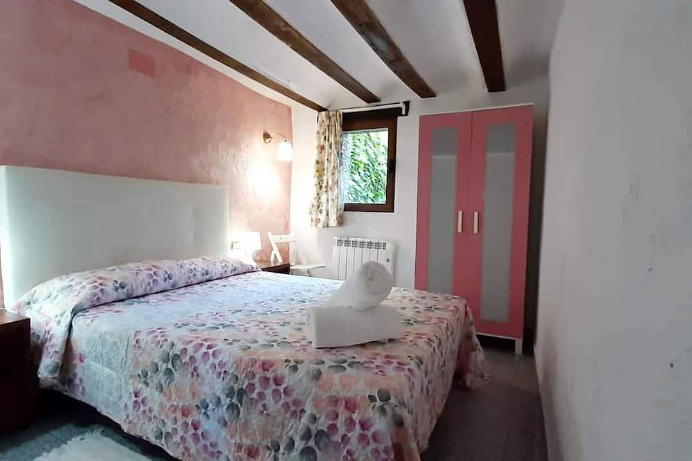 Rural house (full rental) Chasca y Barro for 13 people. in Casas de Ves, La Manchuela