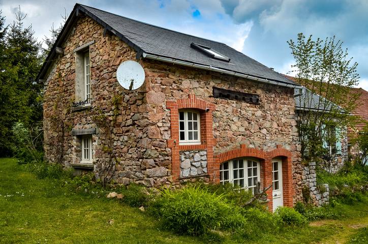 Gîte pour 4 personnes, avec piscine à Moux-en-Morvan