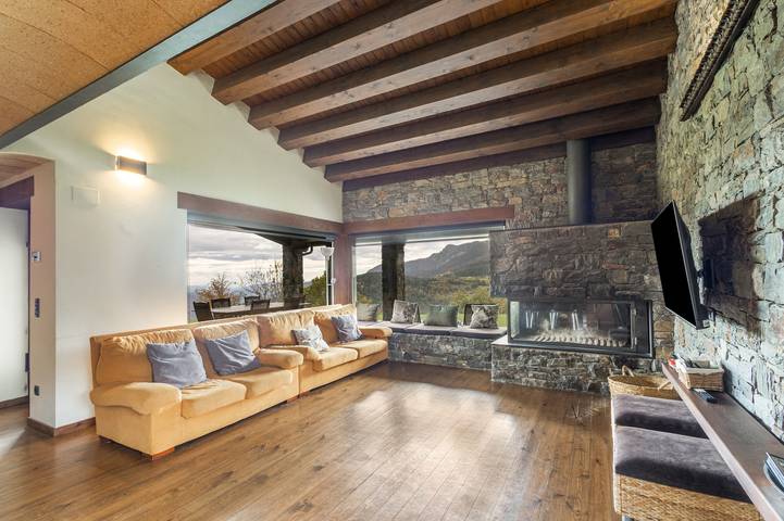 Casa rural para 12 personas, con Jardín en La Pobla de Lillet - 4