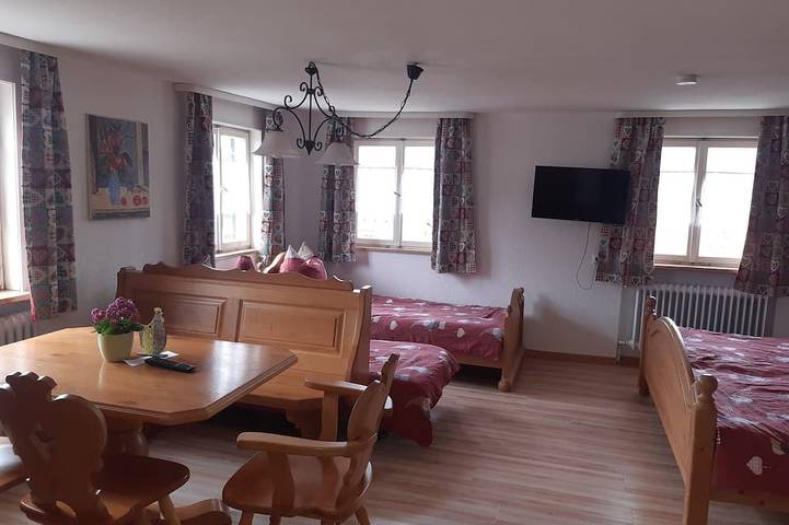 Hotel für 3 Personen, mit Whirlpool und Pool sowie Sauna und Garten in Rettenberg - 2