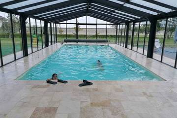 Gîte pour 17 personnes, avec jardin à Ville-Saint-Jacques