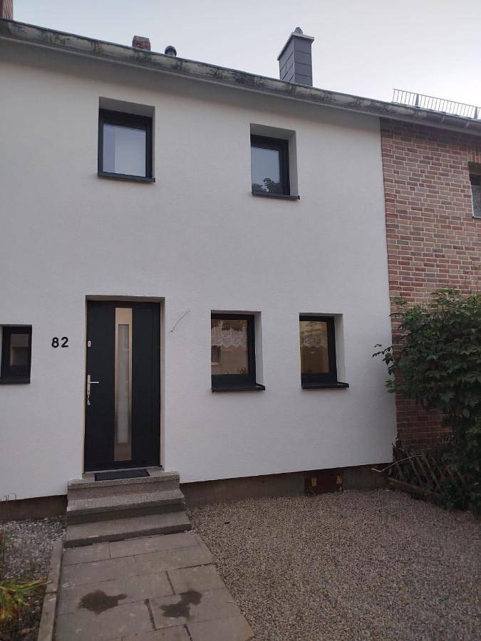 Gîte pour 5 personnes, avec Balcon et Terrasse ainsi que Jardin et Vue à Baesweiler