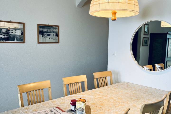 Ganze Ferienwohnung, Haus Wogesa (Charmingstay) - 3.5-Zimmerwohnung Urs in Flumserberg, Flums