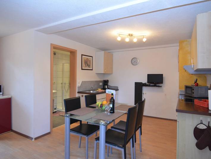 Ferienwohnung für 4 Personen, mit Terrasse und Garten in Lechbruck am See - 2