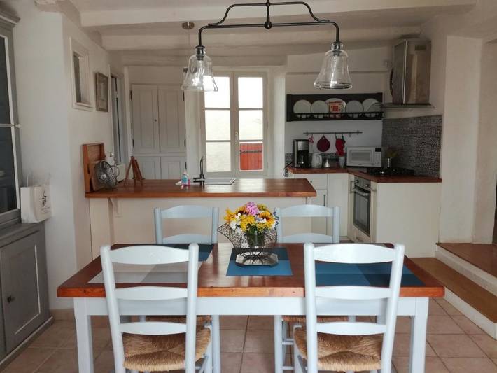 Location de vacances pour 5 personnes, avec vue ainsi que vue sur le lac et jardin, animaux acceptés à Pradelles - 4