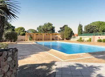 Gîte pour 5 personnes, avec piscine et terrasse à Fitou
