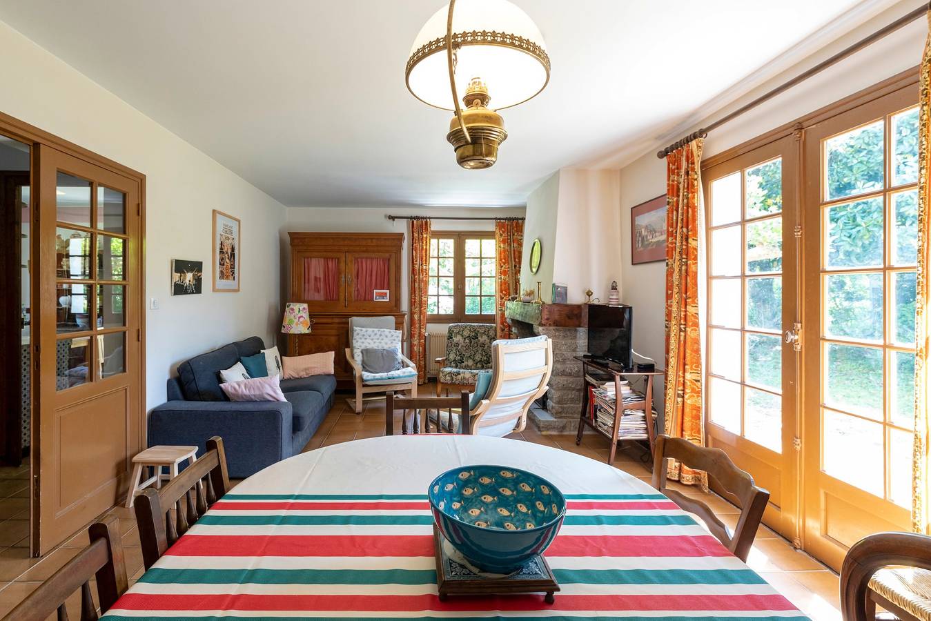 Maison de vacances "Usoak" avec vue sur les montagnes, terrasse privée et Wi-Fi in Sare, Région de Bayonne