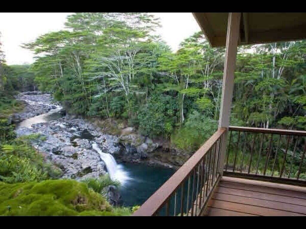 Herrlich! Der Wasserfall Retreat auf der Insel Reed in Hilo, North Hilo