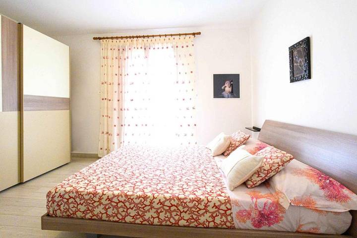 Location de vacances pour 8 personnes, avec piscine ainsi que vue et jardin, animaux acceptés à Agnone Cilento - 2