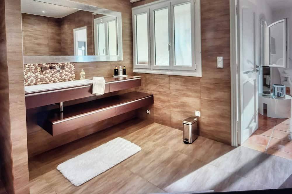 Homerez - Encantadora Casa en Aspremont con Piscina Privada in Aspremont, Nizza Region