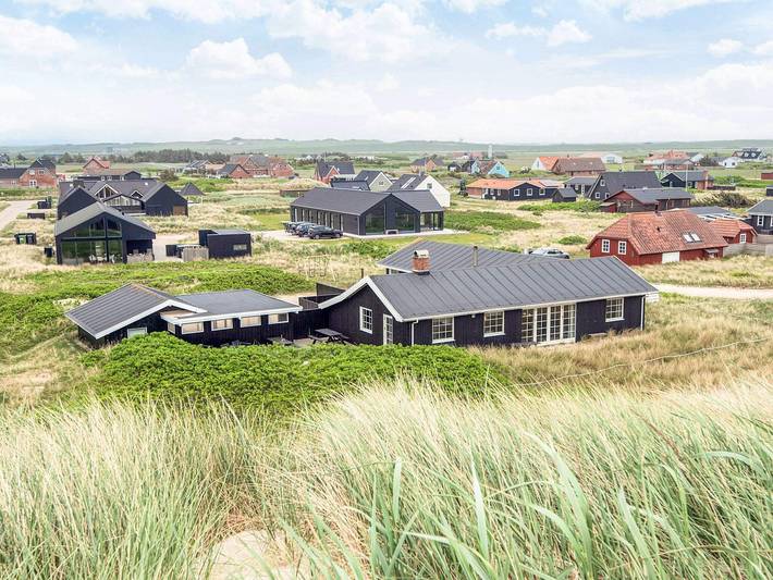 Ferienhaus für 12 Personen, mit Whirlpool und Terrasse