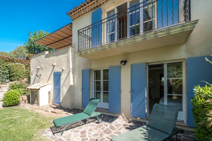 Casa de vacaciones para 6 personas, con terraza y jardín - 1