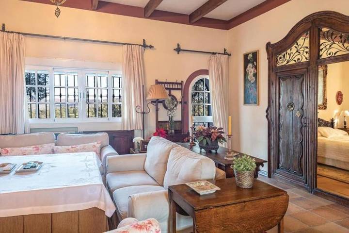 Casa rural para 6 personas, con piscina además de jardín y vistas en El Garrobo - 2