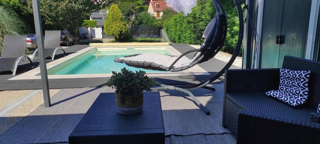 Location de vacances pour 8 personnes, avec vue et terrasse ainsi que piscine et jardin dans Vexin-sur-Epte - 3