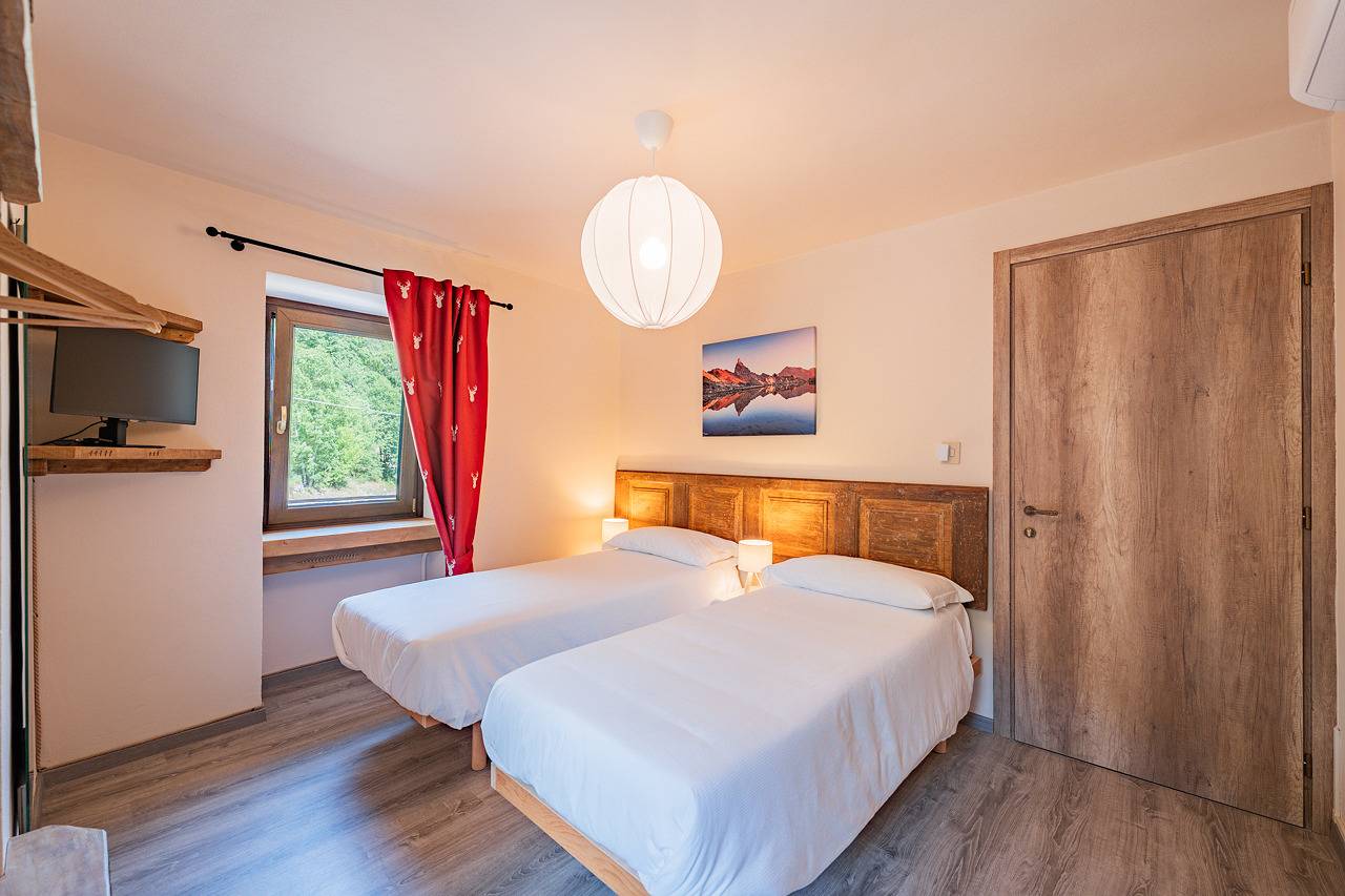 Meublé la Ciastella [two twin beds] in Vinadio, Cuneo Provinz