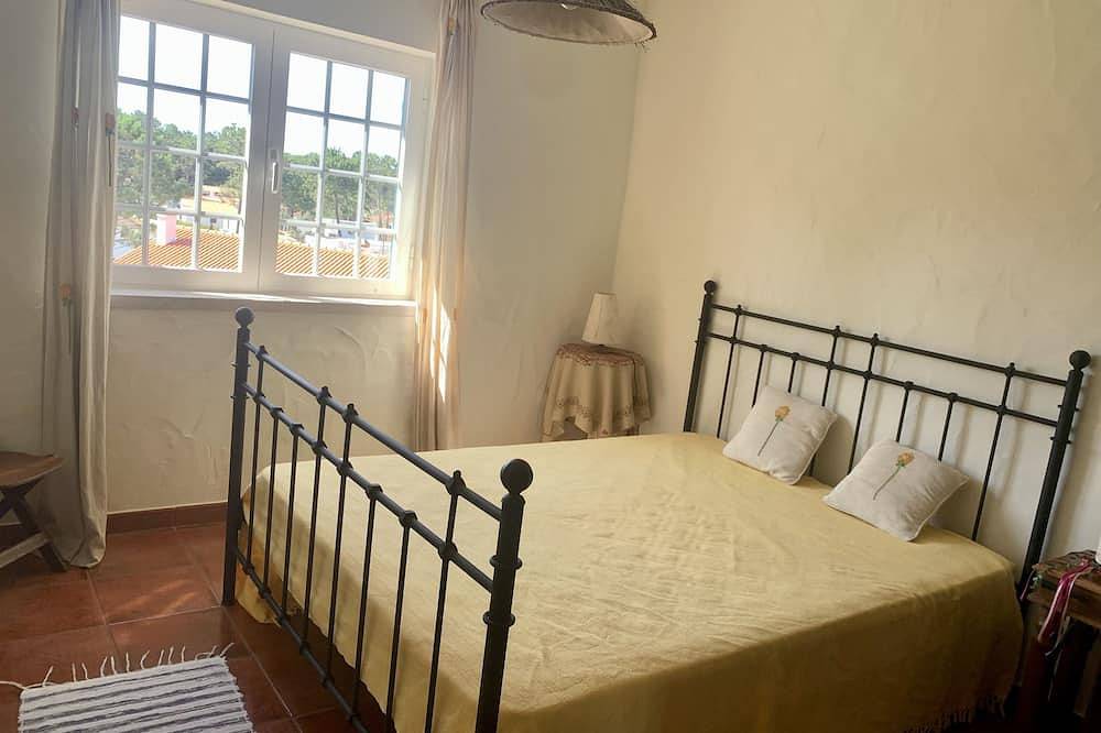 Villa mit Pool und Garten neben Golf und Strand in Vau, Leiria District