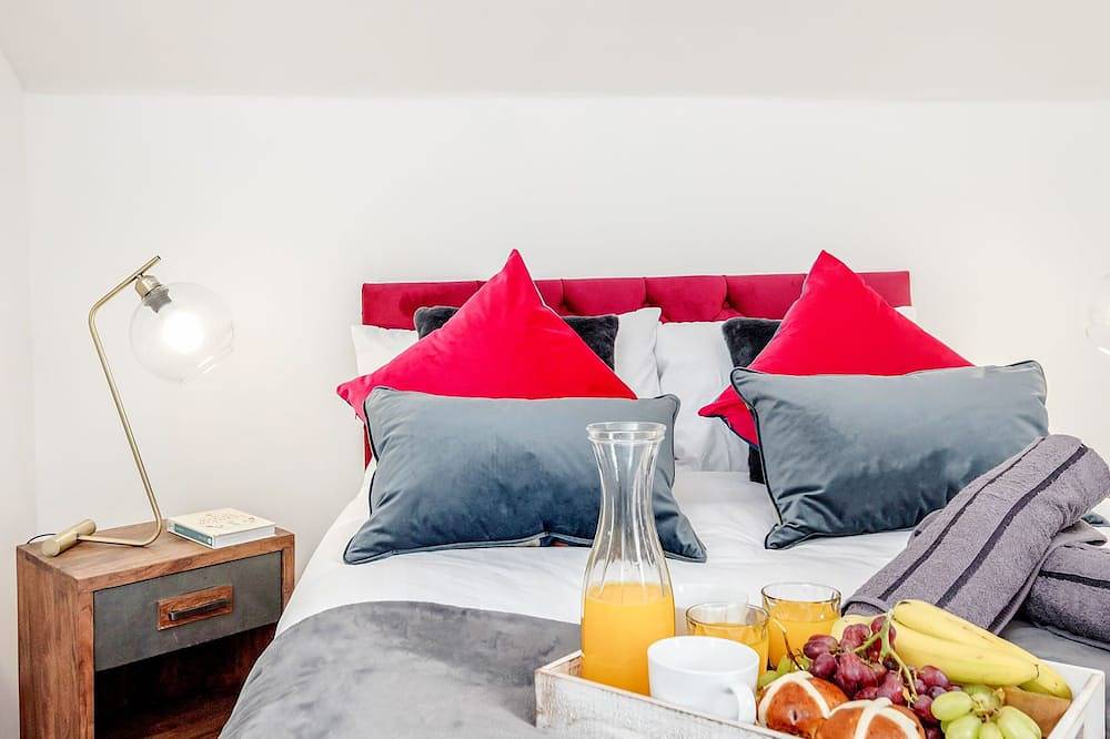 Apartamento entero, Free parking★ Gated Haven★ Stunning 2 Bed Apt ★Watfordfc/Hospital/Atria/Theater★ in Watford, Hertfordshire