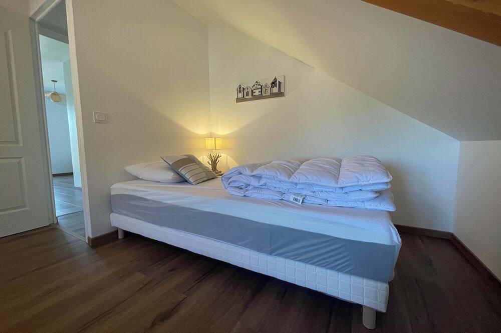 Villa resort 18p. lake view sauna near lake, ski, ideal for families/groups in Savines-le-Lac, Écrins National Park