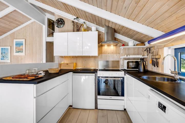 Ferienhaus für 9 Personen, mit Kinderpool und Sauna sowie Terrasse und Whirlpool, mit Haustier auf Læsø - 4