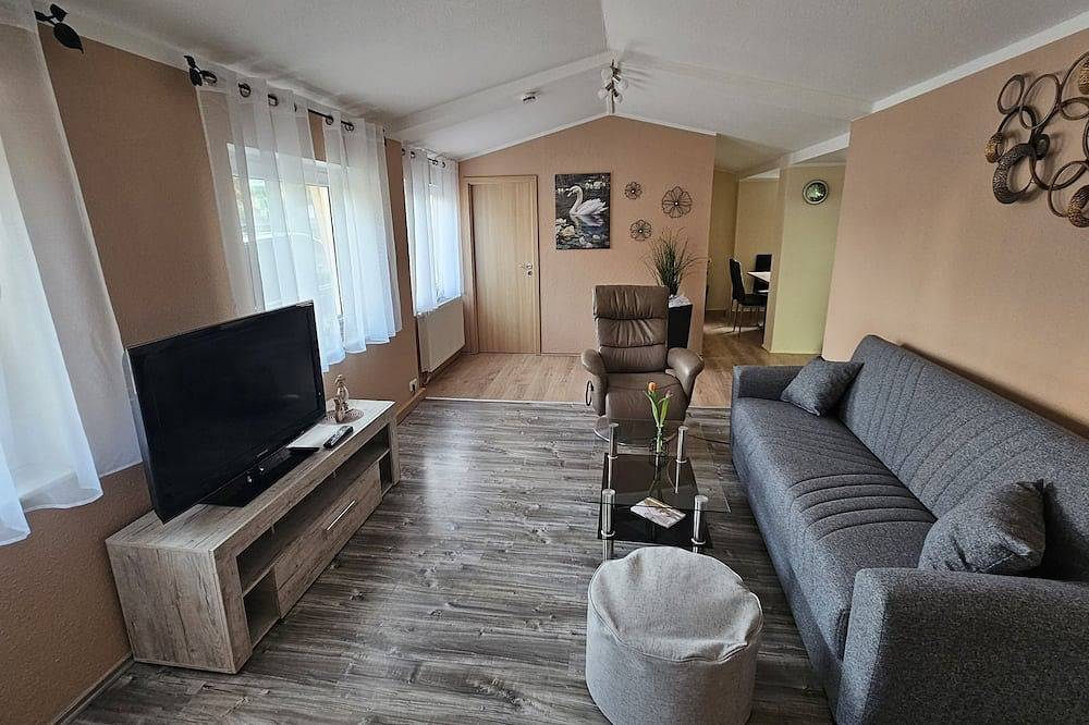 Ganze Wohnung, Herzlich willkommen in der Ferienwohnung am Schwanenteich in Bad Klosterlausnitz, Saaleland